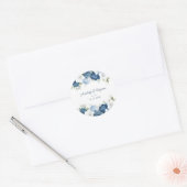 Dusty Blue Floral Greenerity Script Wedding Runder Aufkleber (Umschlag)