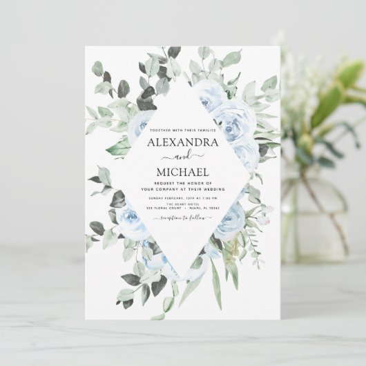 Dusty Blue Floral Greenerity Wedding Einladung (Stehend Vorderseite)