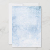 Dusty Blue Floral Greenery Moderner Abschluss Einladung (Rückseite)