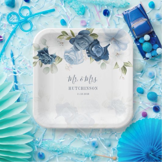 Dusty Blue Floral Greenery Mr. and Mrs. Wedding Pappteller (Party)