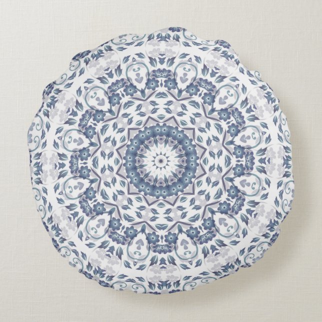 Dusty Blue Floral Mandala Rundes Kissen (Rückseite)