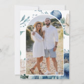 Dusty Blue Floral Mason Jar Foto Wedding Save The Date (Rückseite)