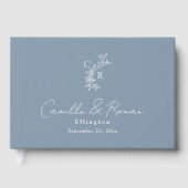 Dusty Blue Floral Monogrammed Calligraphy Wedding Gästebuch (Vorderseite)