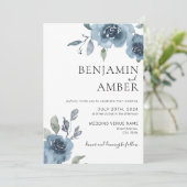 Dusty Blue Floral Pastel Boho Minimalistisch Weddi Einladung (Stehend Vorderseite)