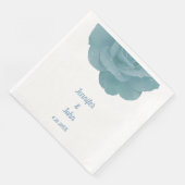 Dusty Blue Floral Rose Elegante Hübsche Coole Hoch Serviette (Ecke)