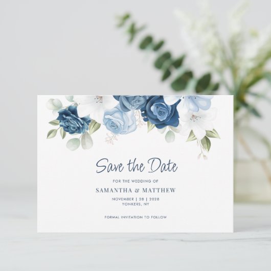 Dusty Blue Floral Save the Date QR Code (Stehend Vorderseite)