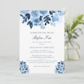 Dusty Blue Floral Script Brautparty Einladung (Stehend Vorderseite)