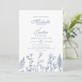 Dusty Blue Floral Wedding Einladung (Stehend Vorderseite)