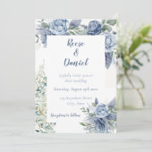 Dusty Blue Floral Wedding Einladung (Stehend Vorderseite)