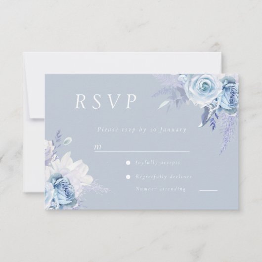 Dusty Blue Floral Wedding RSVP Karte (Vorderseite)