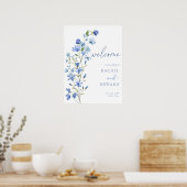 Dusty Blue Floral Wedding Willkommen Poster (Küche)