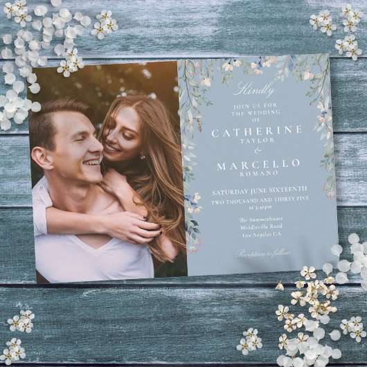 Dusty Blue Floral Wildblumen Foto Hochzeit Einladung
