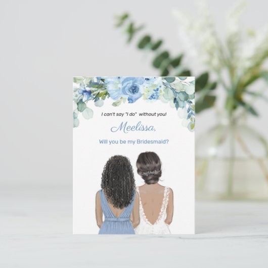 Dusty Blue Floral wird meine Bridesmaid Card sein Einladung (Stehend Vorderseite)