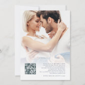 Dusty Blue Florals Foto QR Code Wedding Einladung (Rückseite)