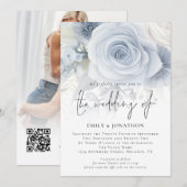 Dusty Blue Florals Overlay Foto QR Code Wedding Einladung (Vorne/Hinten)