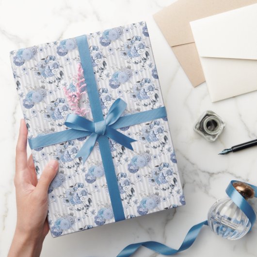 Dusty Blue Florals & Stripes - Papierrolle Geschenkpapier (Schenken)