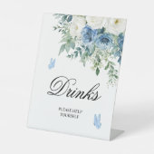 Dusty Blue Flowers Shower Drinks Sign Sockelschild (Vorderseite)
