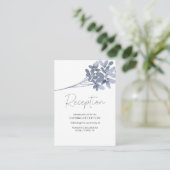 Dusty Blue Flowers Wedding Card Begleitkarte (Stehend Vorderseite)