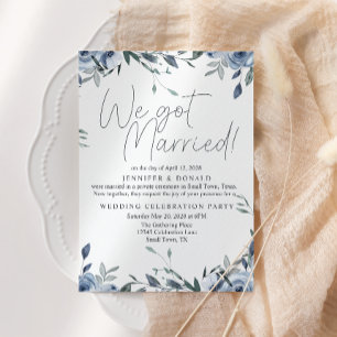 Dusty Blue Flowers Wedding Just Married Einladung