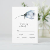 Dusty Blue Flowers Wedding RSVP Card Karte (Stehend Vorderseite)