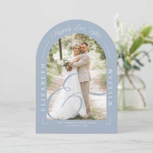 Dusty Blue Foto Arch Script Hochzeitsempfang Einladung (Stehend Vorderseite)