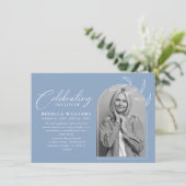 Dusty Blue Foto Celebration of Life Funeral Einladung (Stehend Vorderseite)