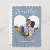 Dusty Blue Foto Heart Frame Save the Date Einladung (Vorderseite)