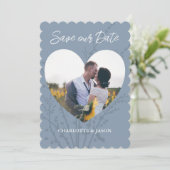 Dusty Blue Foto Heart Frame Save the Date Einladung (Stehend Vorderseite)