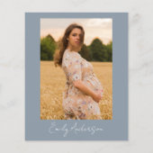 Dusty Blue Foto Wildblume Baby in Blütendusche (Rückseite)