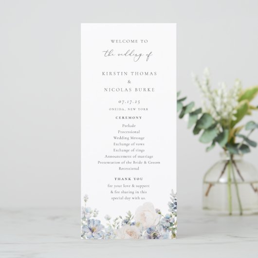 Dusty Blue Garden Floral Wedding Programm (Stehend Vorderseite)