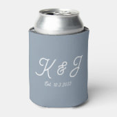 Dusty Blue Gastgeschenk Hochzeit Mit Monogramm Dosenkühler (Kanne Vorderseite)