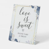 Dusty Blue Gold Blütenblume Hochzeit Liebe ist süß Sockelschild (Vorderseite)