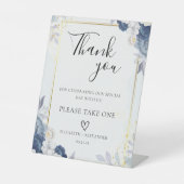 Dusty Blue Gold Floral Gastgeschenke Hochzeiten Sockelschild (Vorderseite)