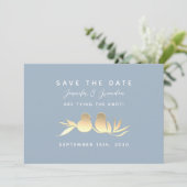 Dusty Blue Gold Lovebirds Save The Date (Stehend Vorderseite)