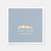 Dusty Blue Gold Lovebirds Wedding Serviette (Vorderseite)