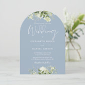 Dusty Blue Greenery Floral Monogram Wedding Arch Einladung (Stehend Vorderseite)