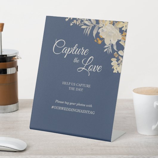 Dusty Blue Herbst Boho Hochzeit Capture the Liebe Sockelschild (In SItu)