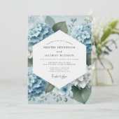 Dusty Blue Hydrangea Romance Wedding Einladung (Stehend Vorderseite)