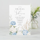 Dusty Blue Hydrangeas Floral Brautparty Einladung (Stehend Vorderseite)