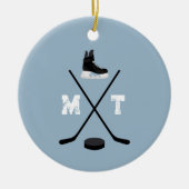Dusty Blue Ice Hockey Classic gestörtes Monogramm Keramik Ornament (Vorne)