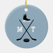 Dusty Blue Ice Hockey Classic gestörtes Monogramm Keramik Ornament (Hinten)