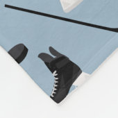 Dusty Blue Ice Hockey Stick, Skate & Puck Pattern Fleecedecke (Ecke)