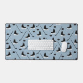 Dusty Blue Ice Hockey Stick, Skate & Puck Pattern Schreibtischunterlage (Tastatur & Maus)