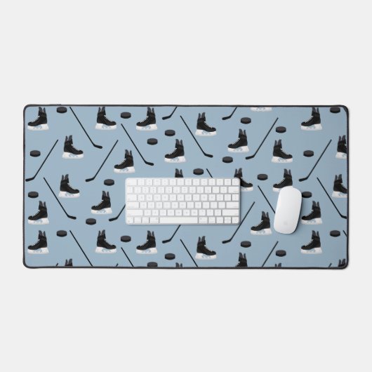 Dusty Blue Ice Hockey Stick, Skate & Puck Pattern Schreibtischunterlage (Tastatur & Maus)