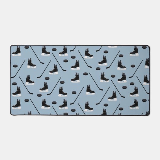Dusty Blue Ice Hockey Stick, Skate & Puck Pattern Schreibtischunterlage (Vorderseite)