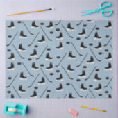 Dusty Blue Ice Hockey Stick, Skates & Puck Pattern Seidenpapier (Basteln)