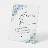 Dusty Blue Ivory Brautparty Blume Bar Sign Sockelschild (Vorderseite)