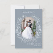 Dusty-blue klassischer Blumenkranz Hochzeitssemble Dankeskarte (Vorderseite)