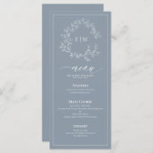 Dusty Blue Leafy Wappen Monogram Wedding Menu Menükarte (Vorne/Hinten)