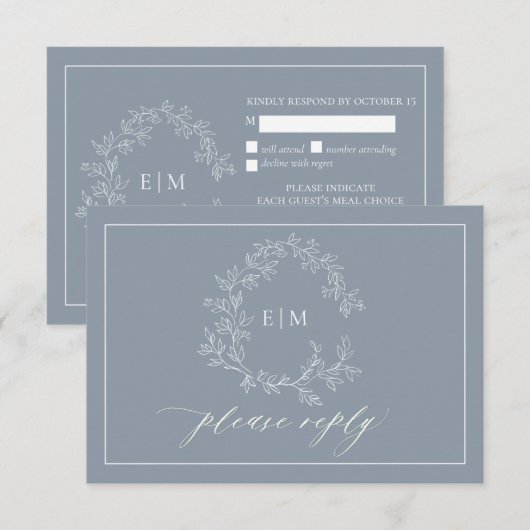 Dusty Blue Leafy Wappen Monogram Wedding RSVP Card Karte (Vorne/Hinten)